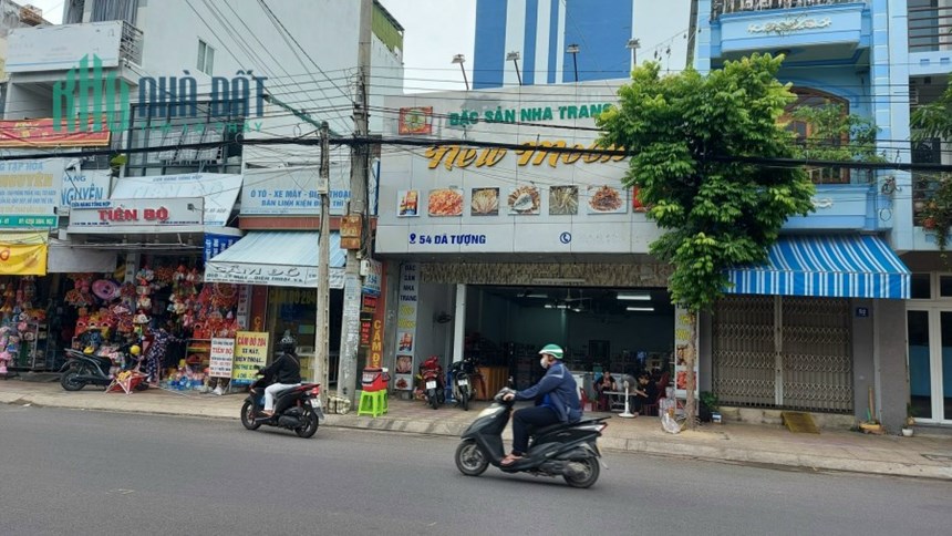 Bán đất MT Dã Tượng Nha Trang 199m2 cách biển 700m