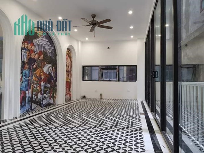 Nhà cực đẹp, lô góc, ngõ thoáng, ba bước ra mặt phố Láng Hạ. 42m2, 6 tầng, thiết kế Tây Âu.