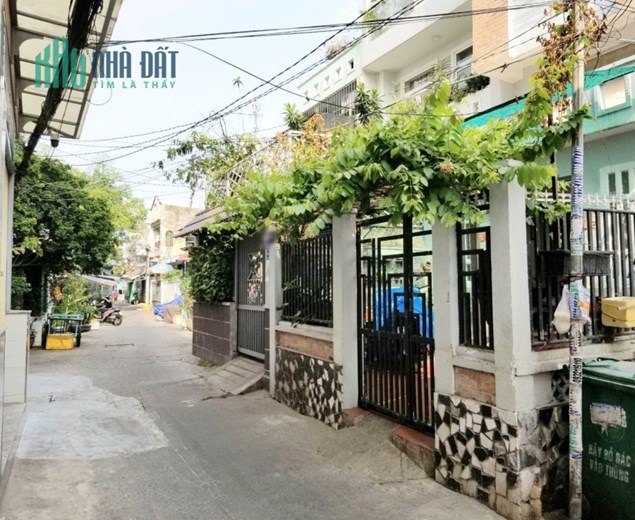 Nhà bán 3 Tầng hẻm Dương Bá Trạc P1Q8 -  Giá : 4.8 tỷ
