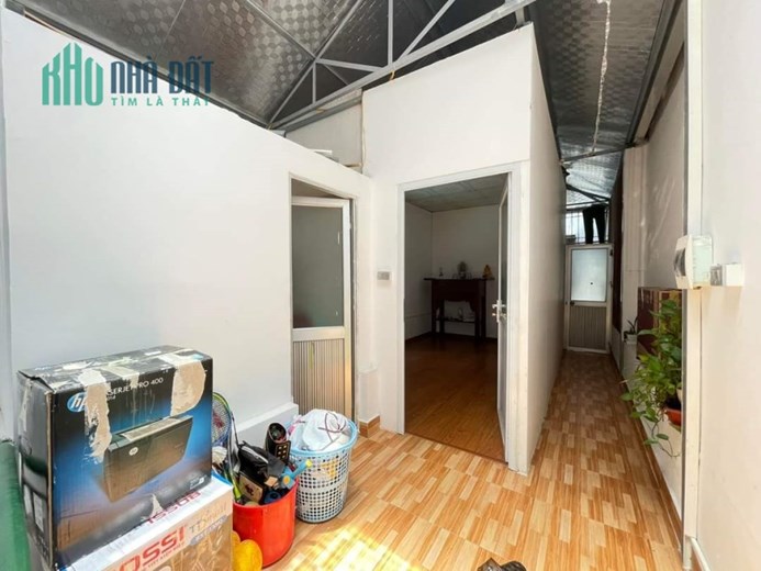 bán nhà đường Xuân Thủy - 35m2 x 3 tầng - nhà đẹp, ở luôn - lh 0364641141