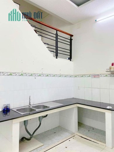 Cho thuê nhà NC 3 tầng hẻm Phạm Thế Hiển P5 Q8 - 10 Triệu
