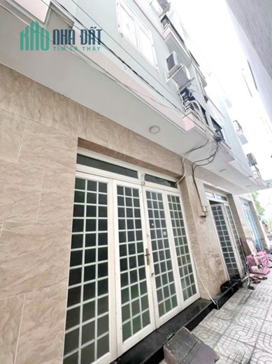 Cho thuê nhà NC 3 tầng hẻm Phạm Thế Hiển P5 Q8 - 10 Triệu