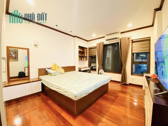BÁN NHÀ ĐẸP, LÂM VĂN BỀN, QUẬN 7.