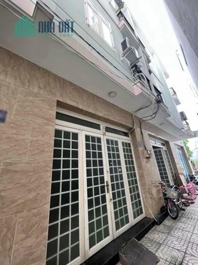 NHÀ NGUYÊN CĂN 3 tầng 1287/ Phạm Thế hiển P5Q8