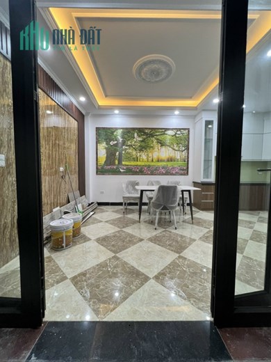 CỰC HIẾM NHÀ NGÕ 236 KHƯƠNG ĐÌNH, THANH XUÂN 6,5 TỶ, 32M2, 6 TẦNG, CÁCH PHỐ 40M