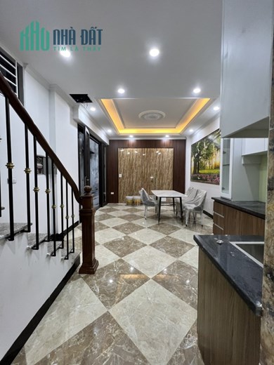 CỰC HIẾM NHÀ NGÕ 236 KHƯƠNG ĐÌNH, THANH XUÂN 6,5 TỶ, 32M2, 6 TẦNG, CÁCH PHỐ 40M