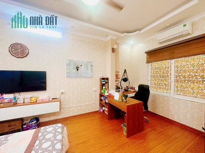 BÁN NHÀ 5 TẦNG PHỐ KHÂM THIÊN DT:35M2 5 TẦNG 3 PHÒNG NGỦ THIẾT KẾ HIỆN ĐẠI CHỦ NHÀ ĐỂ LẠI TOÀN BỘ