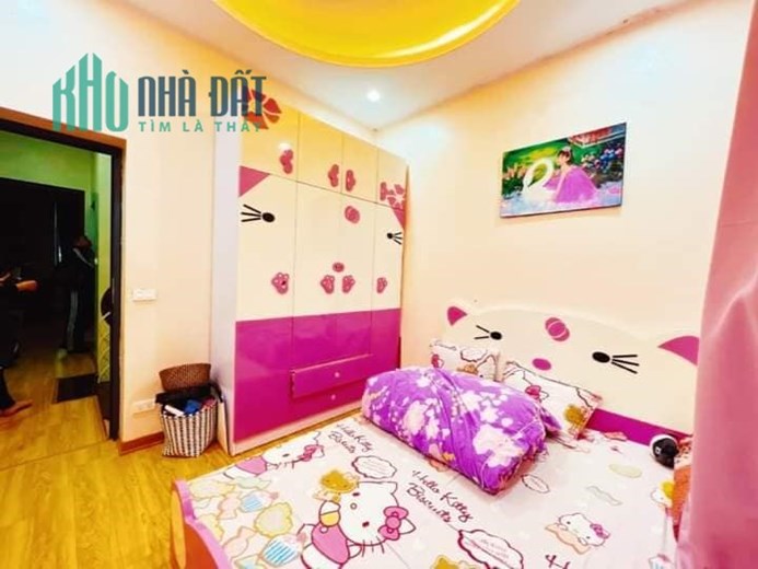 BÁN NHÀ 5 TẦNG PHỐ KHÂM THIÊN DT:35M2 5 TẦNG 3 PHÒNG NGỦ THIẾT KẾ HIỆN ĐẠI CHỦ NHÀ ĐỂ LẠI TOÀN BỘ