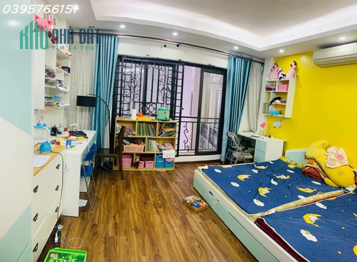 Bán nhà Thanh Lân - Hoàng Mai 33m2*4 Tầng giá 2.59 Tỷ