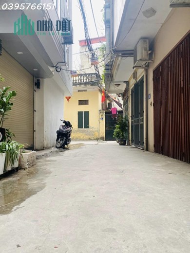 Bán nhà Thanh Lân - Hoàng Mai 33m2*4 Tầng giá 2.59 Tỷ