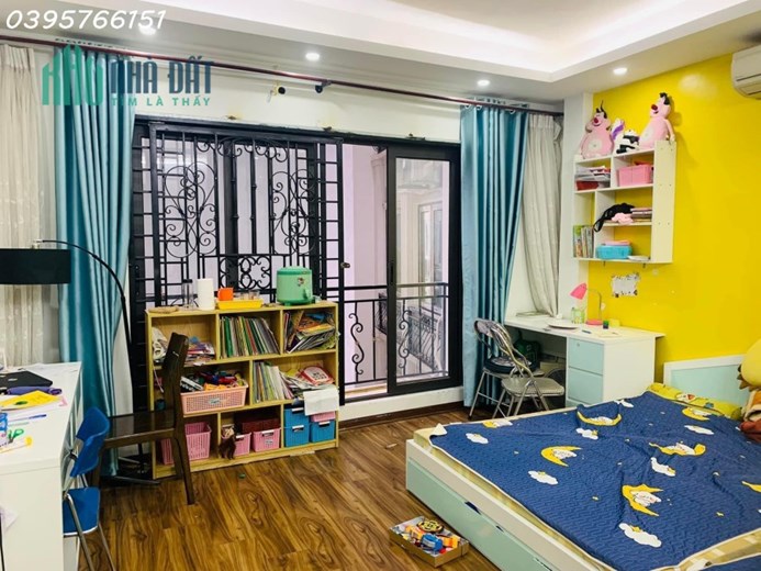 Bán nhà Thanh Lân - Hoàng Mai 33m2*4 Tầng giá 2.59 Tỷ