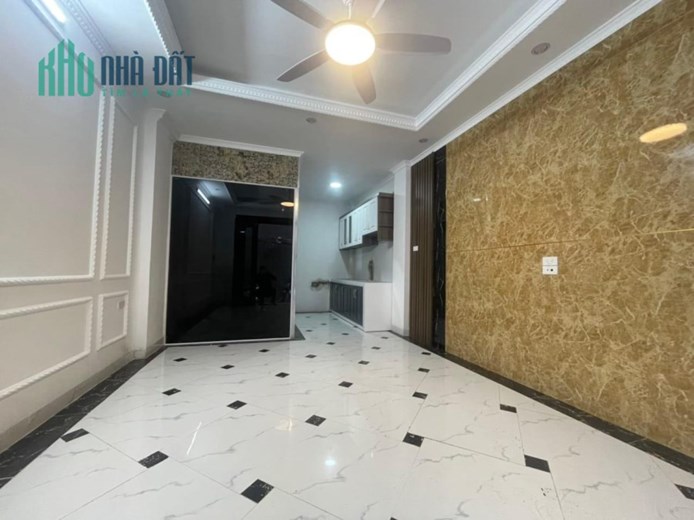 Bán nhà ngõ 173 Hoàng Hoa Thám-Ba Đình 32mx6 tầng-Thang máy-gần phố ở ngay.