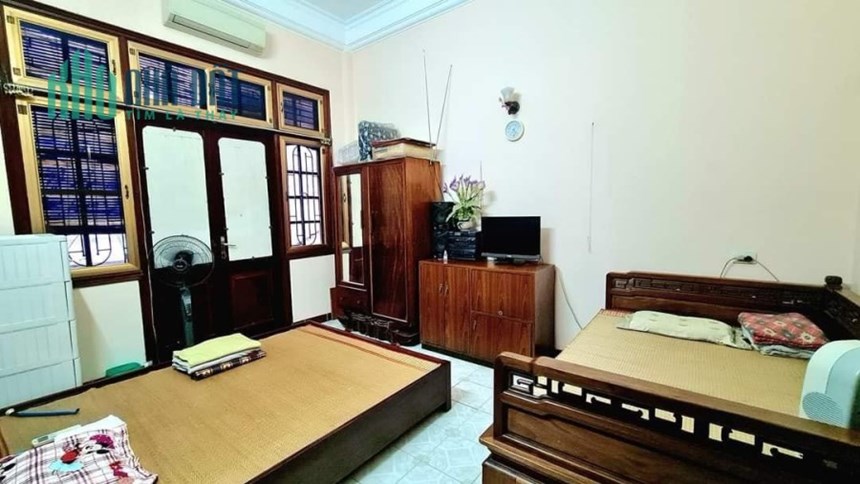 Bán nhà ngõ 211 -Thanh Xuân 68mx4 Tầng-4PN-ngõ thông-cách ô tô 10m-GIÁ 6.5  tỷ-ở ngay