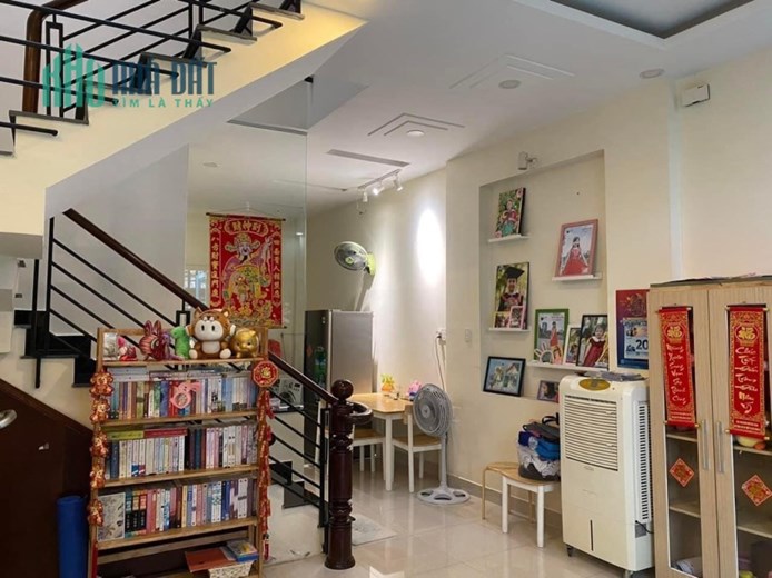 QUẬN 11 - GẦN VÒNG XOAY LÊ ĐẠI HÀNH - VỊ TRÍ CỰC ĐẸP-  CHỈ 6 TỶ 1