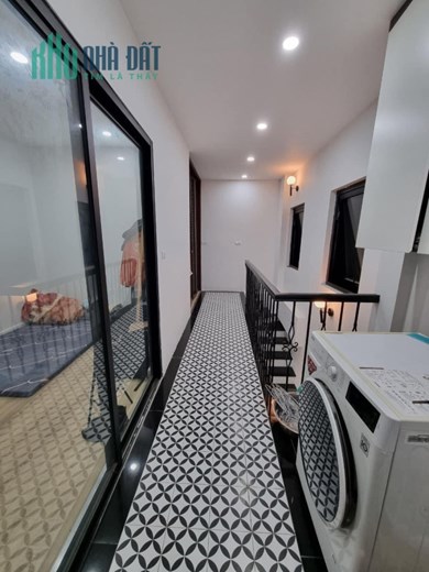 nhà đẹp Láng Hạ-Đống Đa 42mx5 tầng-Ngõ Thông-lô góc. Nội thất xịn.chủ tự xây.tặng khách thiện trí