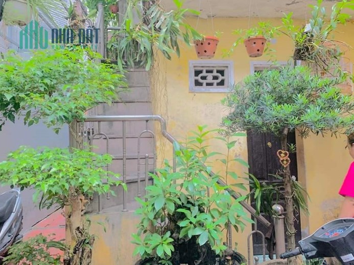 BÁN NHÀ NGÕ PHỐ AN TRẠCH ĐỐNG ĐA HÀ NỘI . DIỆN TÍCH RỘNG , GIÁ CHO NHÀ ĐẦU TƯ CHƯA ĐẾN 70TR/M2