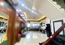 Giảm giá cực sâu , bán gấp căn nhà 3 tầng 1 tum đã hoàn thiện nội thất siêu đẹp.
 MÔ TẢ VỊ