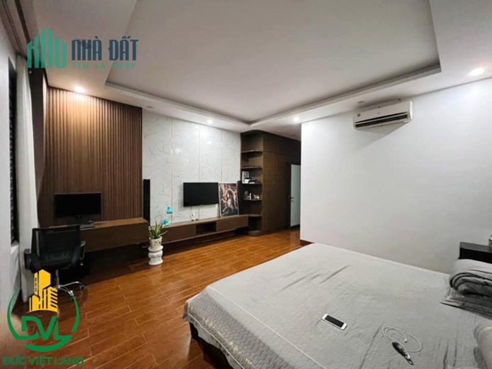 Giảm giá cực sâu , bán gấp căn nhà 3 tầng 1 tum đã hoàn thiện nội thất siêu đẹp.
 MÔ TẢ VỊ