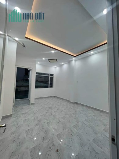 CHỈ 4,5 TỶ SỞ HỮU NGAY NHÀ MỚI XÂY_BÌNH TÂN_4 TẦNG_NGAY NGÃ 4 NGUYỄN SƠN-BÌNH LONG.