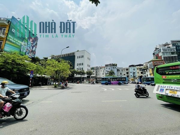 Mặt Phố :Lạc long Quân 75m 5 tầng chỉ 19 tỷ viu hồ tây đẳng cấp...