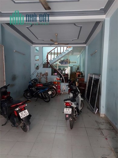 Mặt tiền Quách Hữu Nghiêm( đầu Nguyễn Sơn), Tân Phú – 90m2, 3 tầng, 9 tỷ