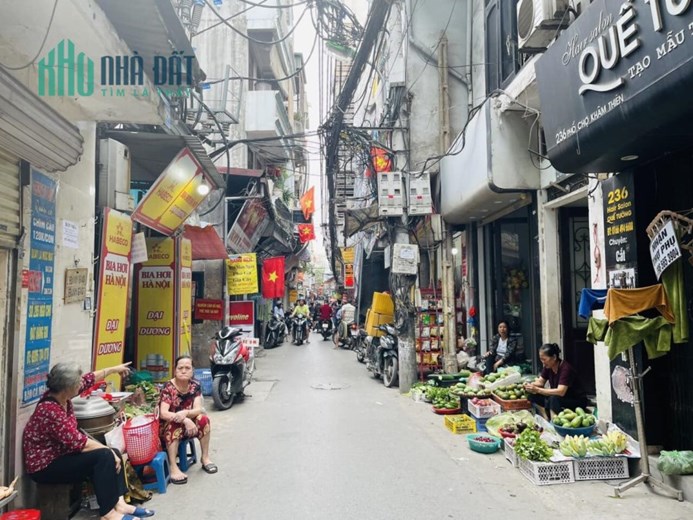 Bán nhà  Khâm Thiên, Đống Đa, 40m, 5 tầng , MT 4.5m,  lô góc, ô tô, kinh doanh, 7 tỷ 9.
