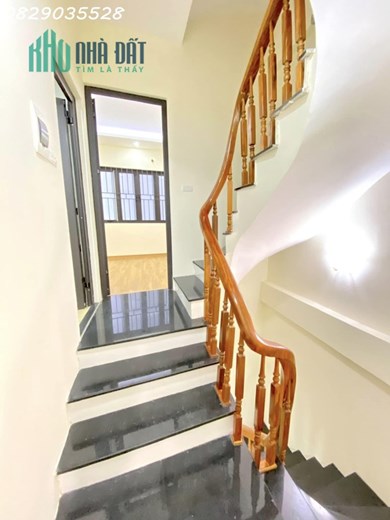 Bán nhà nam dư, Hoàng Mai 39m*5 tầng giá 3.35 Tỷ