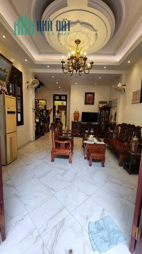 (NGỘP BANK)-Bán Bất chấp Biệt thự LÔ GÓC Hoàng Ngân 112m/ 5Tầng/MT 6.5m- 38 Tỷ