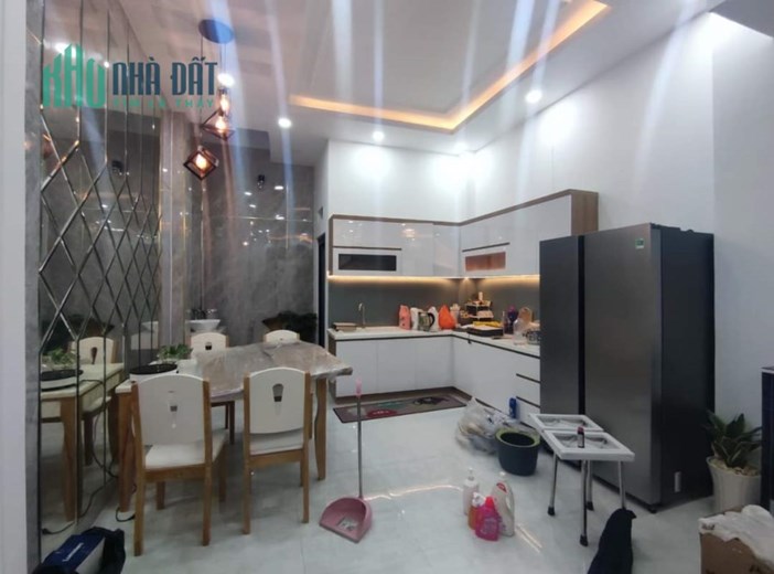 NGộp Tân HÒa Đông HXH thông  64m2 - 2 tầng