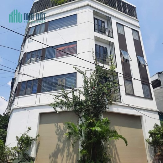 Toà nhà văn phòng Lạc Long Quân tầng thang máy, vỉa hè, đường rộng 12m, 106m chỉ 21.5 tỷ