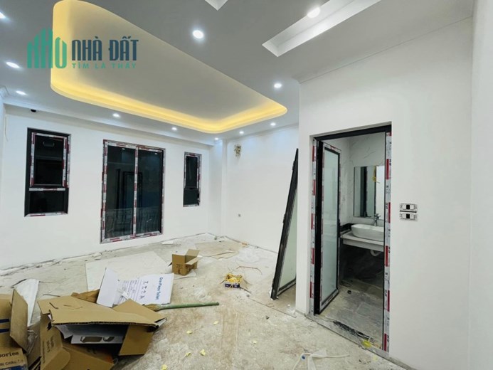 Nhà MỚI, PHÂN LÔ, ngõ 162 KHƯƠNG ĐÌNH, THANH XUÂN, 37m2, 6 TẦNG, 6 tỷ 4