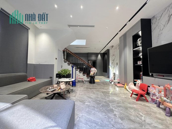 Bán nhà Lò Đúc -Đầu Phan Chu Chinh 55m2 *4 Tầng giá 15.5 Tỷ