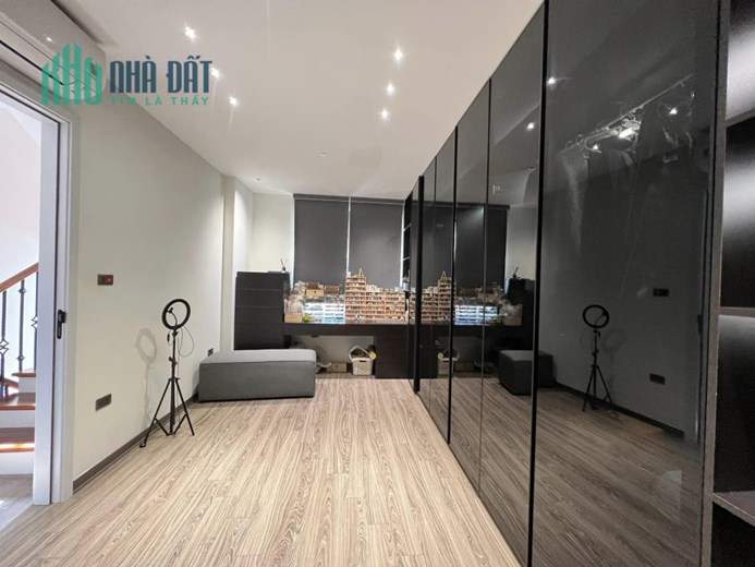 Bán nhà Lò Đúc -Đầu Phan Chu Chinh 55m2 *4 Tầng giá 15.5 Tỷ