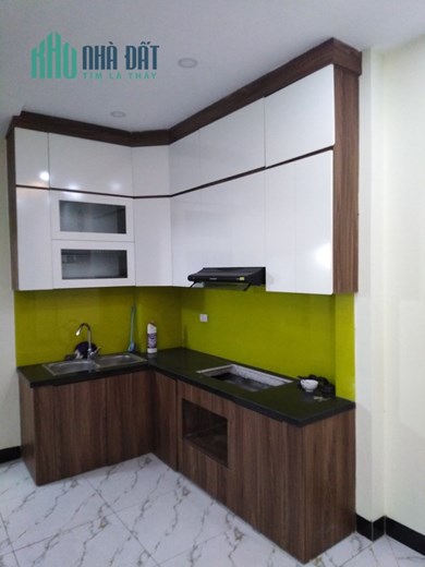 Bán nhà đường Hà Trì, Q Hà Đông DT 35m2 với giá 3.2 tỷ.
