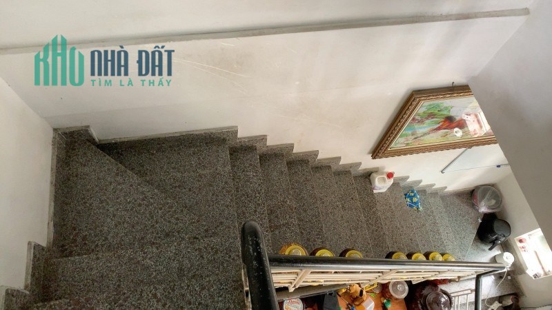 Nhà Trường Chinh, 30m ra MT, 57m2, 2 tầng, nhỉnh 2 tỷ