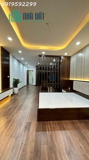 BÁN GẤP NHÀ 7 TẦNG THANG MÁY NGUYỄN VĂN HUYÊN, CẦU GIẤY, NGÕ THÔNG KINH DOANH MỌI LOẠI HÌNH
