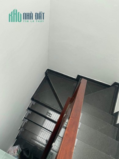 Bán Nhà 4 Tầng Kiến Trúc Sang Trọng - Nhỉnh 5 Tỷ - CMT8 - Quận 10 - 0902934079