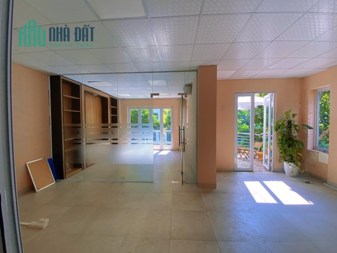 KHU BT VIP - LÔ GÓC - GARA Ô TÔ - Ô TÔ TRÁNH - VỈA HÈ - KINH DOANH - Ở SƯỚNG.