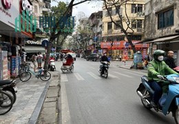 MẶT PHỐ - HOÀN KIẾM - KD SẦM UẤT - NỞ HẬU