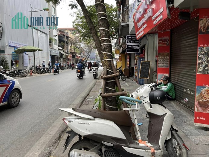 MẶT PHỐ - HOÀN KIẾM - KD SẦM UẤT - NỞ HẬU