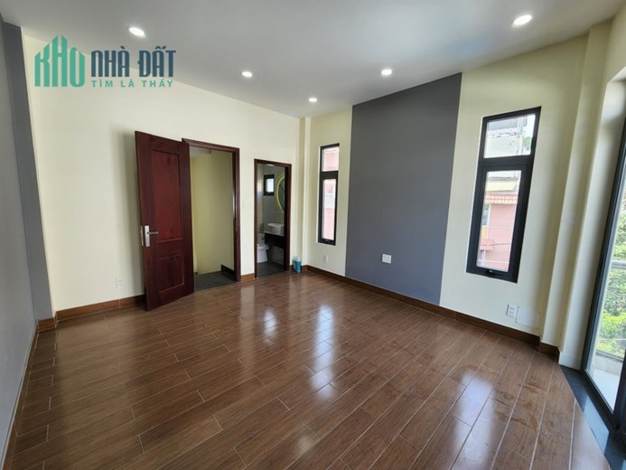 Bán gấp nhà (Hồ Biểu Chánh, Phường 11, Phú Nhuận)