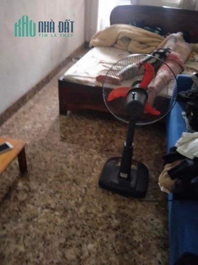 Cho thuê nhà Đống Đa, nguyên căn 100m 14 triệu.