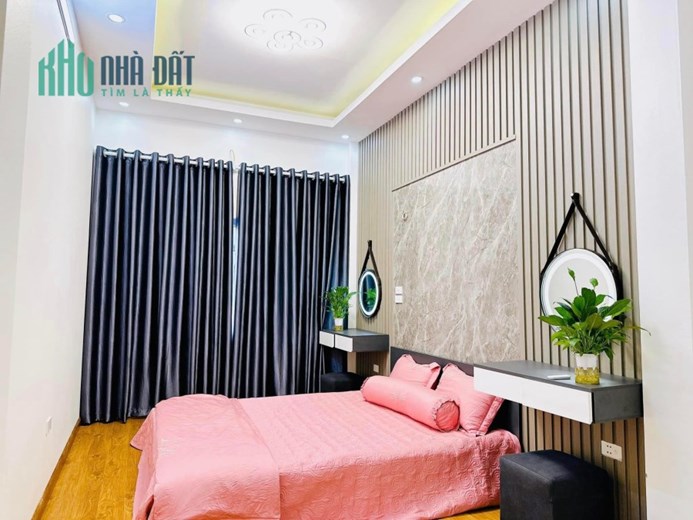 Bán Nhà Quận Đống Đa- Ngã Tư Sở, Ngõ rộng thênh thang. 39m x5 tầng MT 4,8m giá 4,1 tỷ