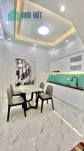 Bán Nhà Quận Đống Đa- Ngã Tư Sở, Ngõ rộng thênh thang. 39m x5 tầng MT 4,8m giá 4,1 tỷ