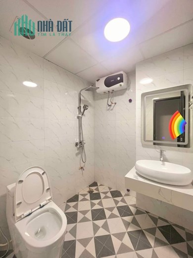 Bán Nhà Quận Đống Đa- Ngã Tư Sở, Ngõ rộng thênh thang. 39m x5 tầng MT 4,8m giá 4,1 tỷ