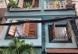 NHÀ ĐẸP MẶT TIỀN KINH DOANH VIP Q10-SÁT QUẬN 3-ĐƯỜNG LỚN XE HƠI QUAY ĐẦU-4 LẦU-3PN-CHỈ 5,2 TỶ TL