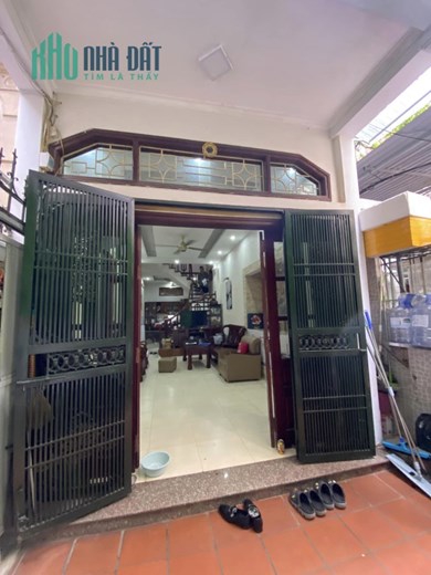 BÁN NHÀ ĐƯỜNG LÁNG - NHÀ RỘNG NGÕ ĐẸP - GIÁ RẺ - 80M2, NHỈNH 6 TỶ