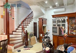 Cho thuê nhà ngõ phố An Dương, quận Tây Hồ, Hà Nội, đường ôtô