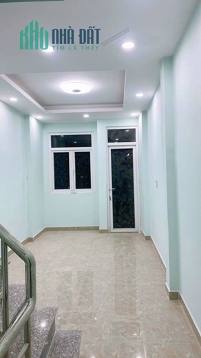 Tôi chủ nhà bán căn Đoàn Văn Bơ phường 13 quận 4 .