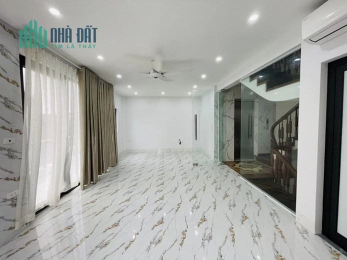 80m Mặt Tiền 8m Tòa Nhà 8 Tầng Thang Máy Đường Bưởi Ba Đình. Ngõ To Như Phố Kinh Doanh Đỉnh. Chủ